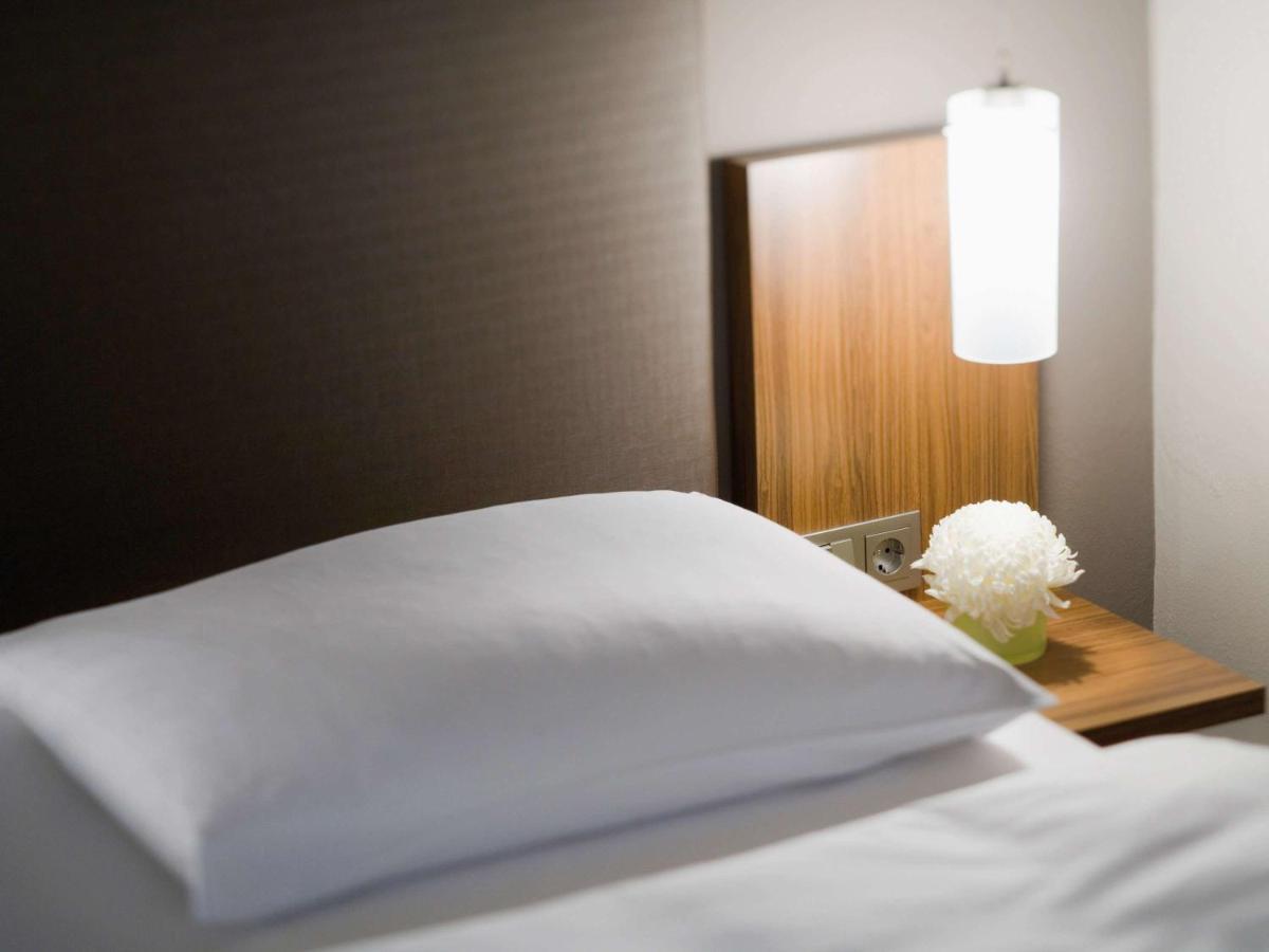 Mövenpick Hotel München-Airport Hallbergmoos Zimmer foto